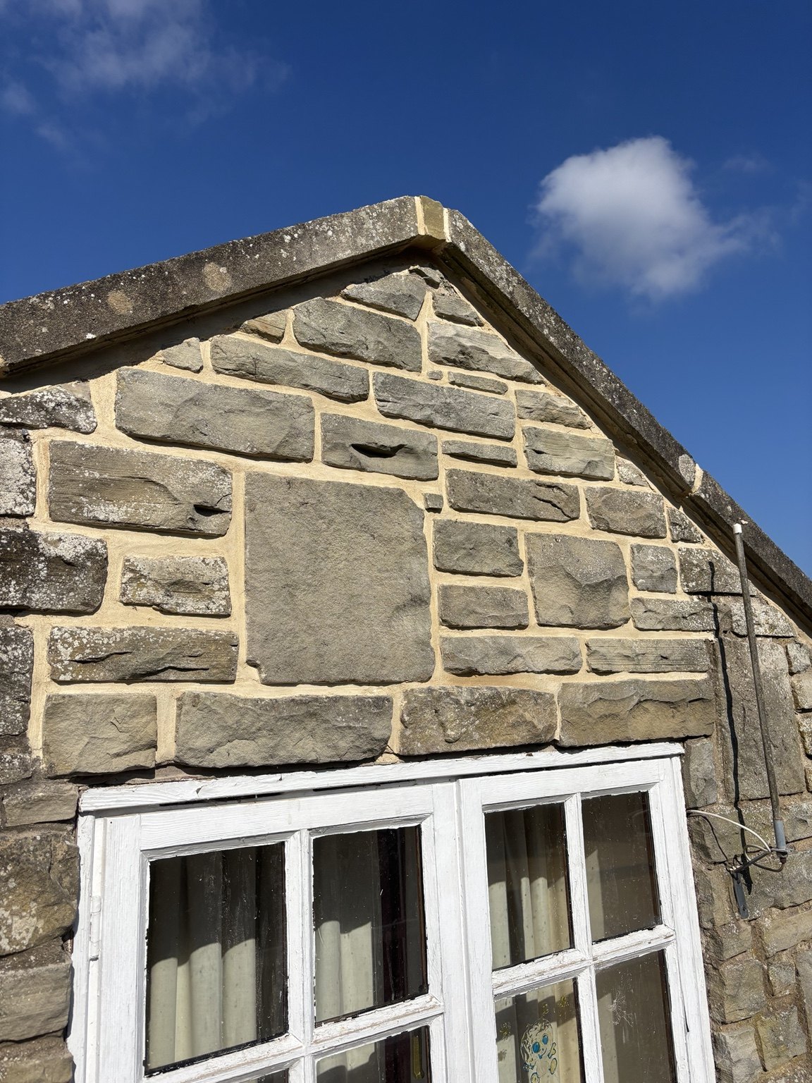 Stone gable masonry project